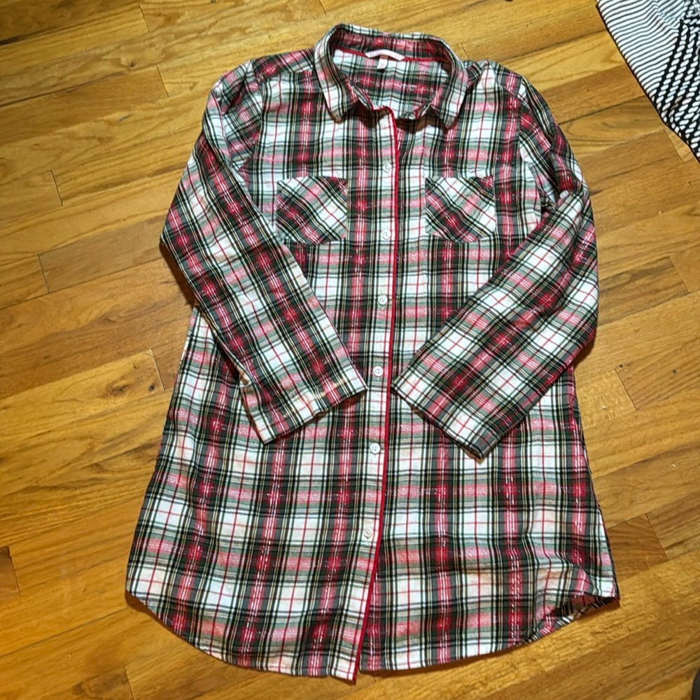 Victoria Secrets plaid pajamas size Medium night shirt